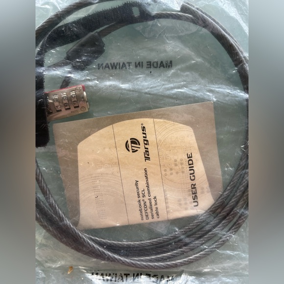 Targus Notebook Security Defcon SCL Serialized Combination Cable Lock List $50+ - Picture 3 of 5